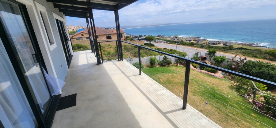 5 Bedroom Property for Sale in Mossel Bay Central Western Cape